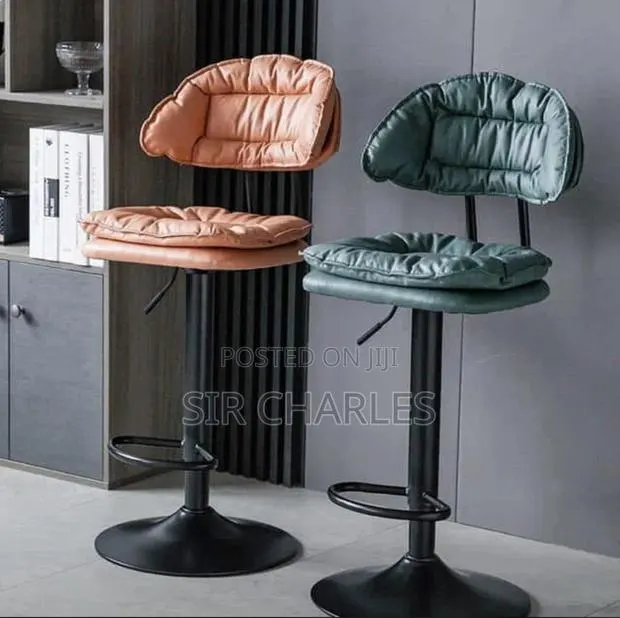 Ergonomic Bar Chair · Photo 1