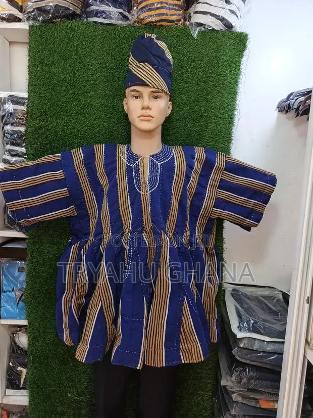 Original Handwoven Smocks For Men – African Royalty Style At Tryahu · Photo 1