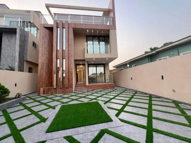 4bdrm Penthouse in Ab Richie Properties, West Legon for sale · Photo 1
