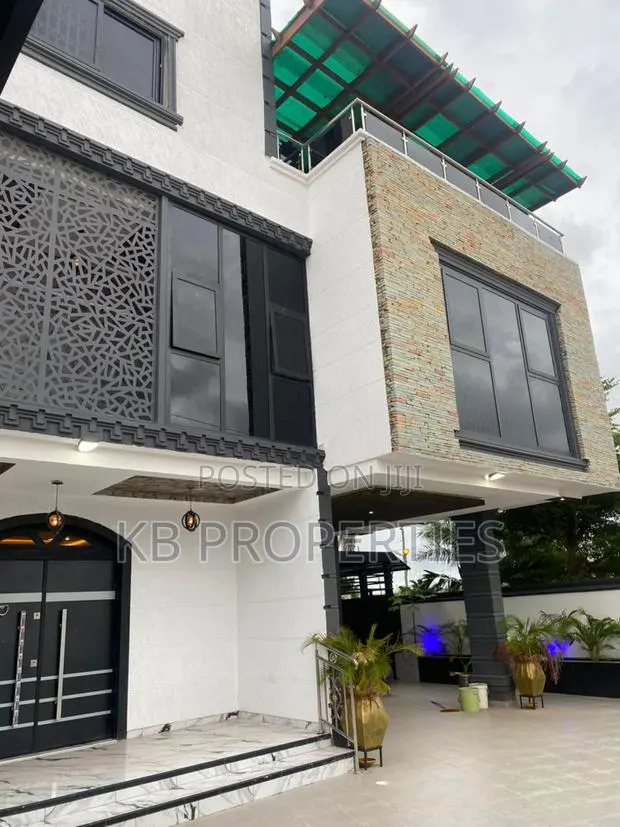 5bdrm House in Kb Properties, Spintex for rent · Photo 1