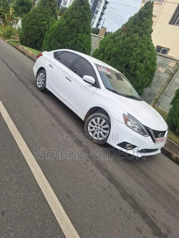 Nissan Sentra SL 2018 White · Photo 1