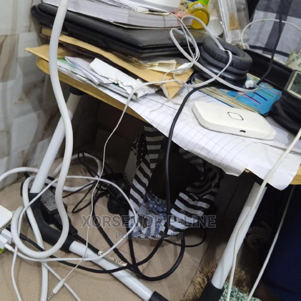Laptop Table · Photo 2