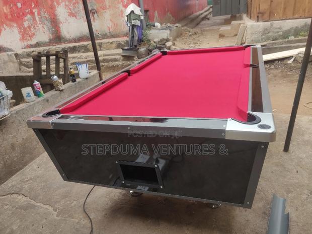 Marble Board Snooker / Pool Table Machine · Photo 1