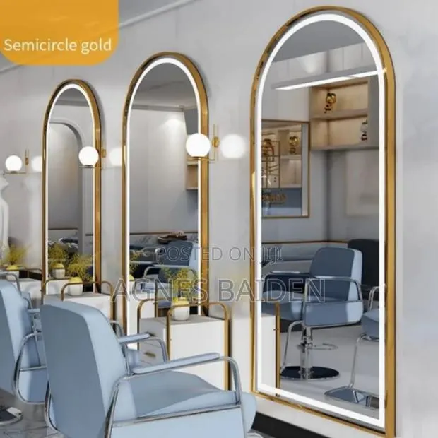 Salon Led Mirror · Photo 1