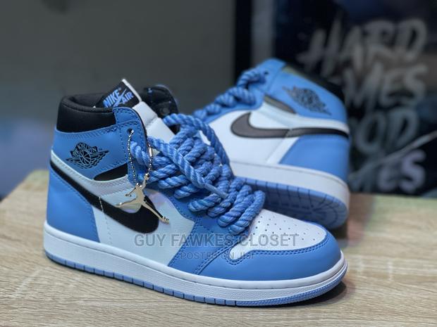 Air Jordan 1 Chunk Laces · Photo 1