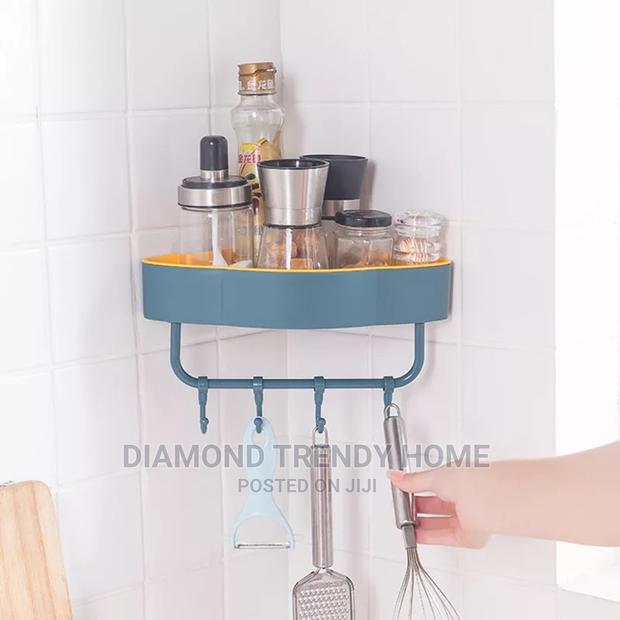 Bathroom/Kitchen Conner Shelf · Photo 4