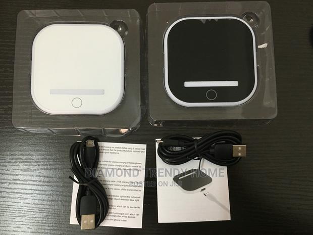Universal Wireless Mobile Has Phone Charger.