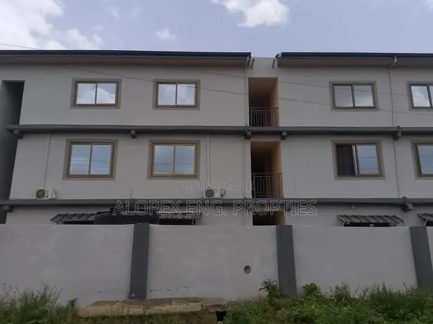 2bdrm Apartment in Adenta, Commandos for rent · Photo 1