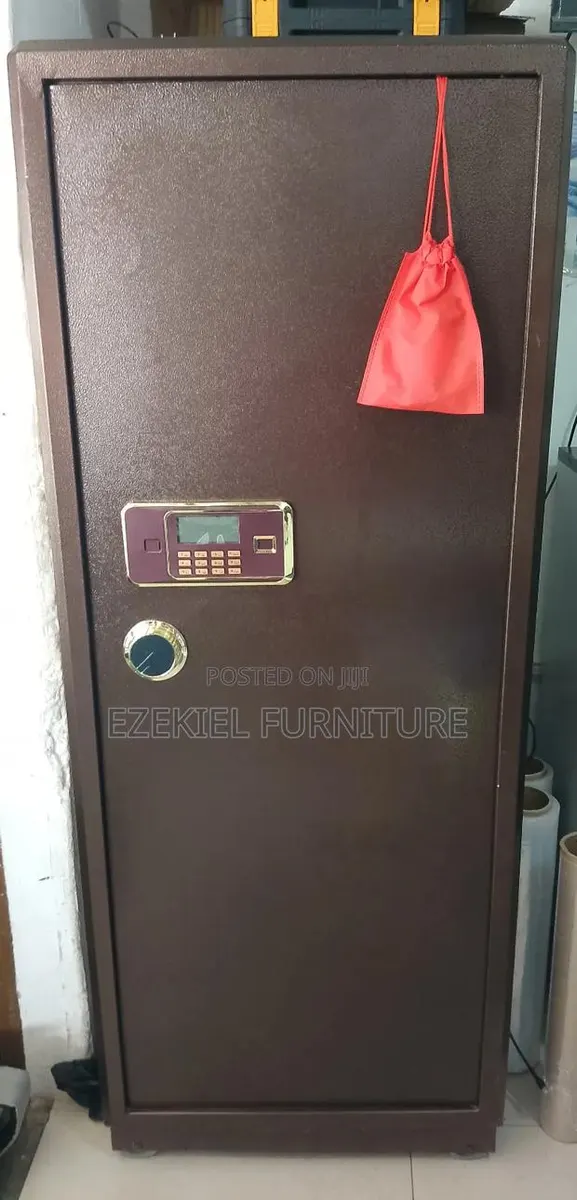 Fireproof Safety Box · Photo 1