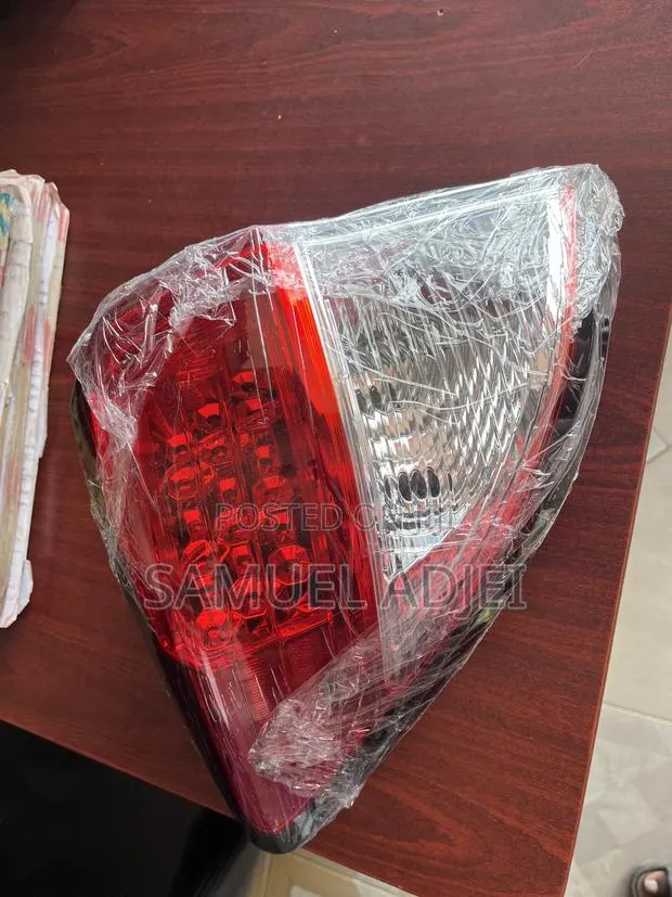 Honda HRV 2020 to 2022 Tail Light · Photo 1