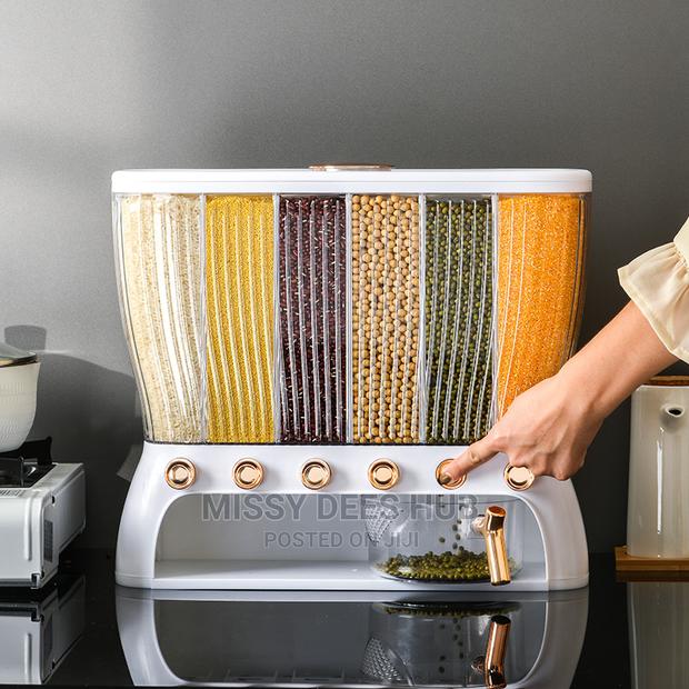 6-Grid Cereal Dispenser · Photo 1