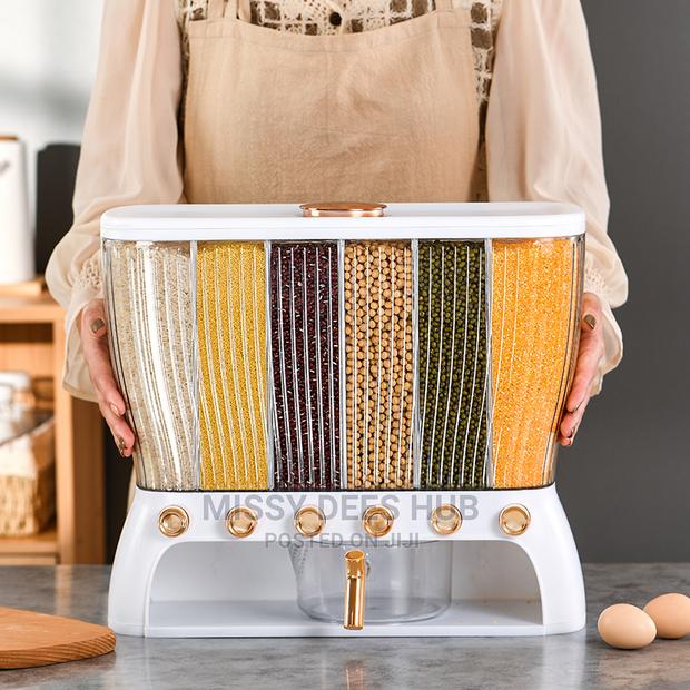 6-Grid Cereal Dispenser · Photo 3