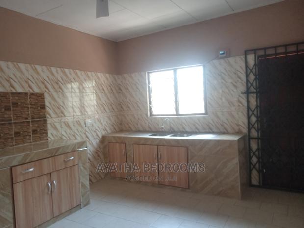 2bdrm Apartment in Ayathar Bedroom, Teshie for Rent · Photo 2