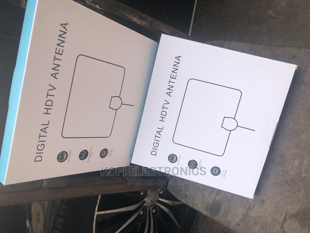 Lying Flat Position Indoor HD TV Digital Antenna · Photo 1