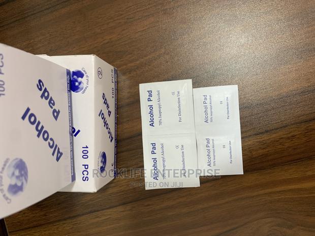 Alcohol Prep Pad/Alcohol Swabs/Alcohol Wipes · Photo 2