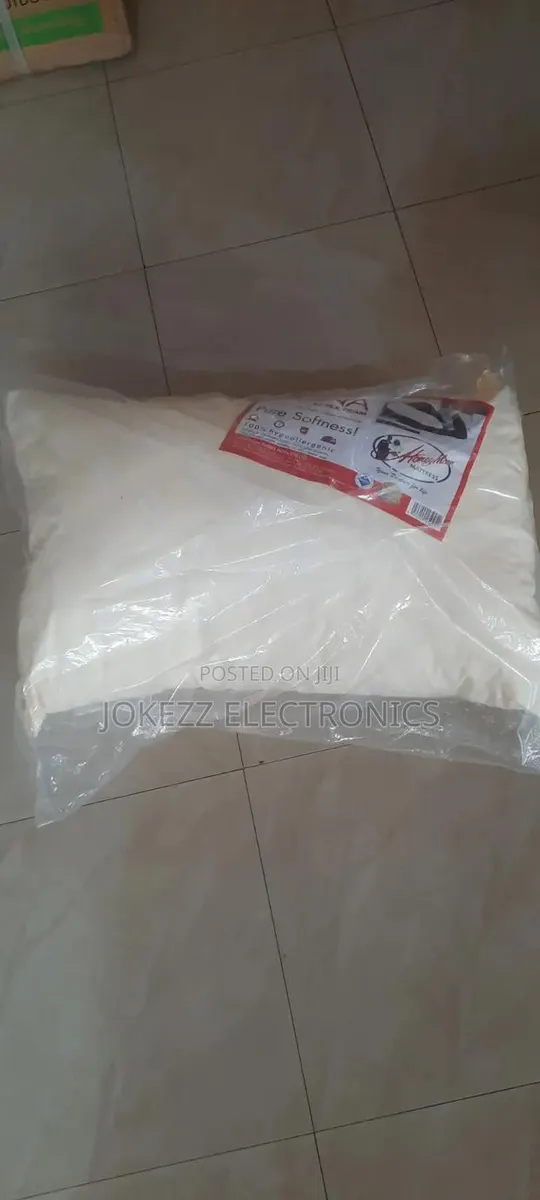 Original Latex Foam Pillow · Photo 1