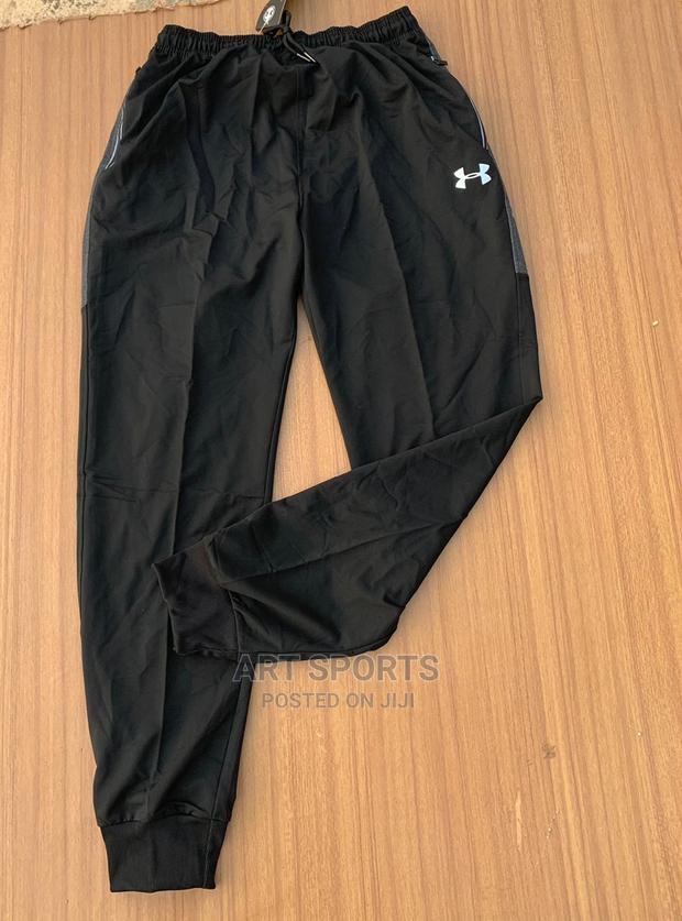 Under Amour Joggers · Photo 2