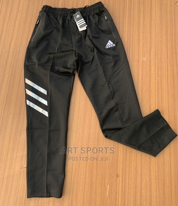 Adidas Jogger · Photo 1