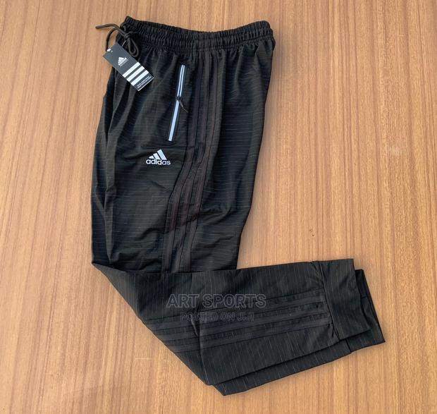 Adidas Jogger · Photo 2