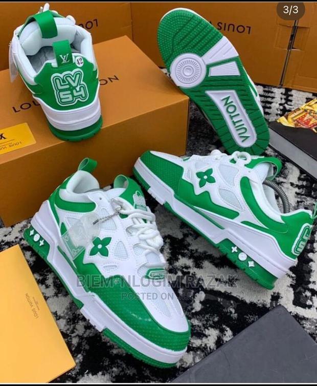 Suoer Quality Luiz Vuitton Brand Sneakers Available · Photo 5
