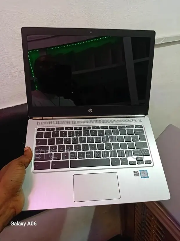 Laptop HP Chromebook 13 G1 4GB Intel Core Ultra 5 SSD 32GB · Photo 1