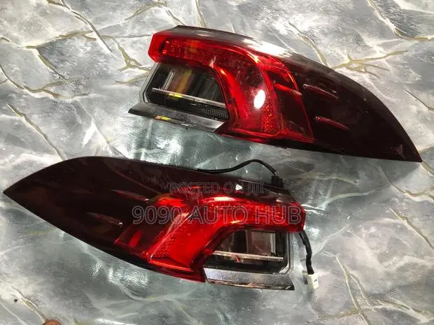 Toyota Corolla 2020 Taillight Pair – Premium OEM | Japan Spec · Photo 1