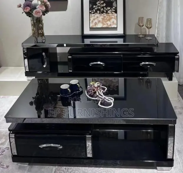 Tv Stand and Centre Table Set · Photo 1