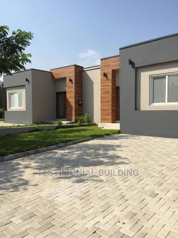 3bdrm House in Testimonial Building, East Legon for Rent · Photo 2