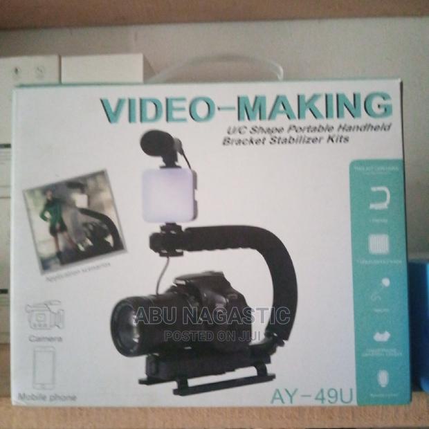 U/C Shaped Holder Grip Vlogging Video Handheld Stabilizer · Photo 1