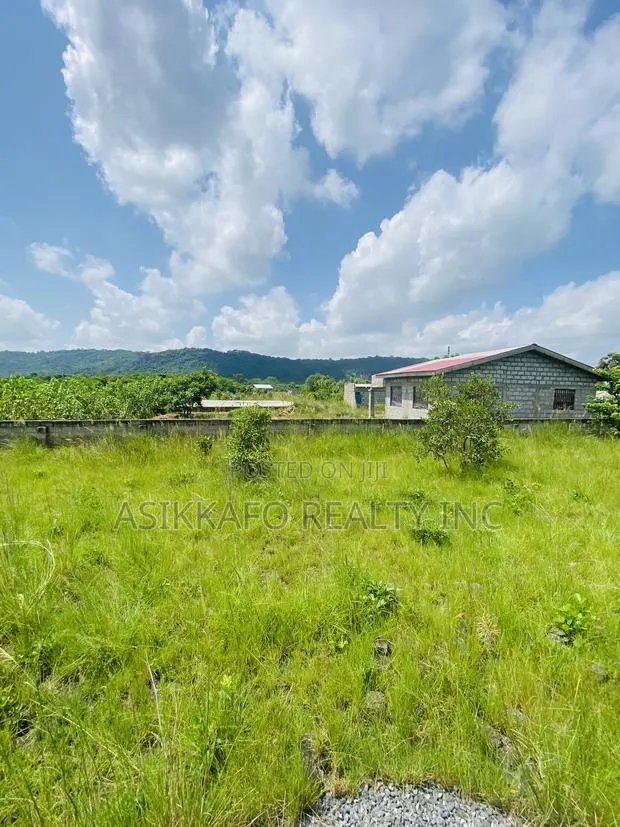 Service Plots of Land Selling in Afienya - Shai Hills · Photo 1