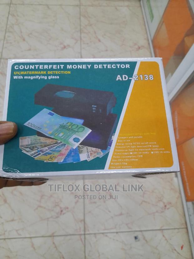 Counterfeit Currency Detector · Photo 6
