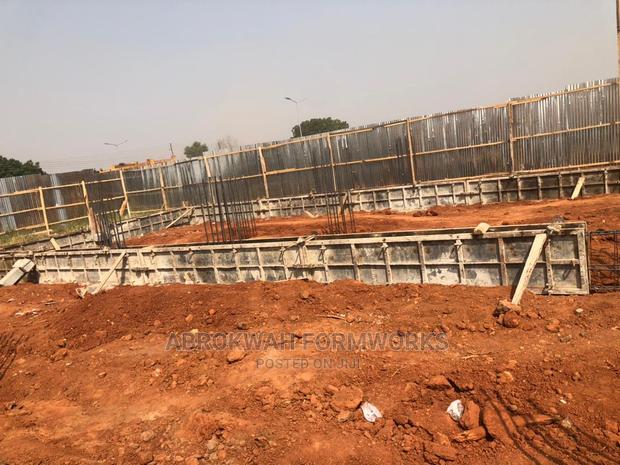 /Decking/Concret/Wood/Ground Formwork/Columns/Retaining Wall · Photo 3