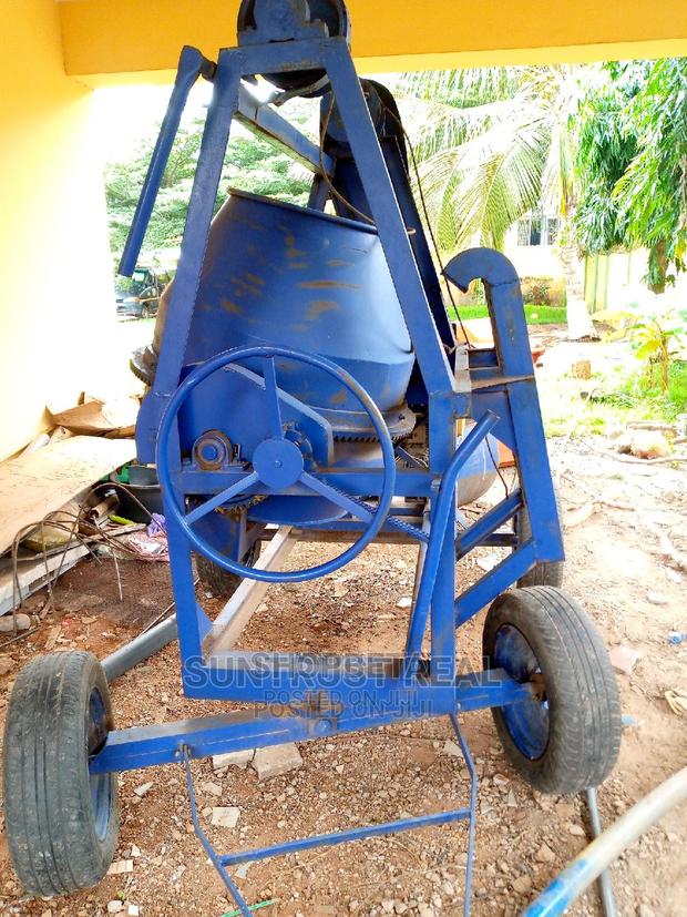 Concrete Mixer · Photo 1