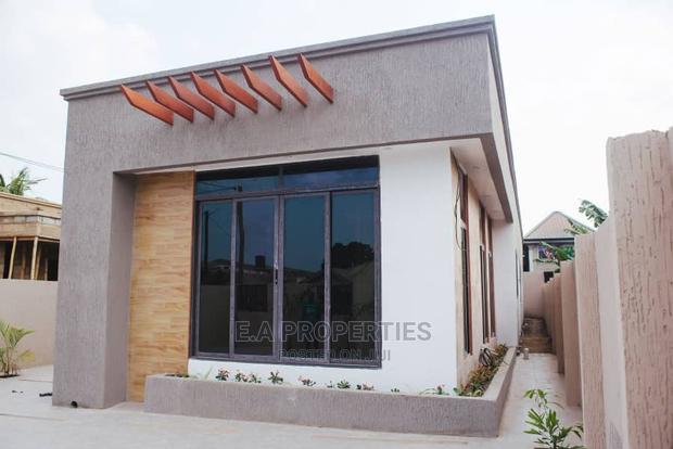 3bdrm House in E a Properties, Barrier for Sale · Photo 4