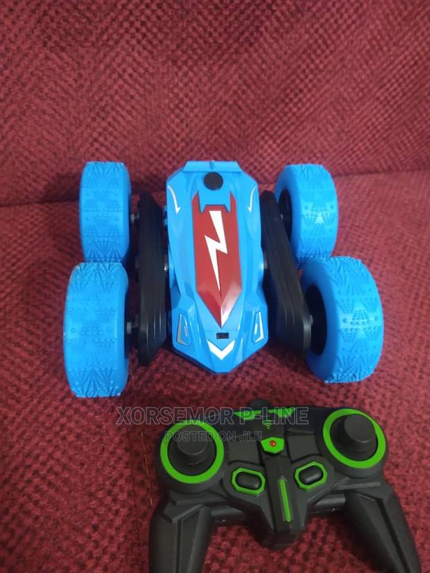360° Remote Control Car · Photo 2