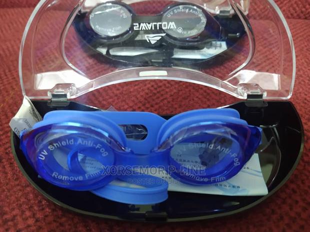Swimming Goggles · Photo 1