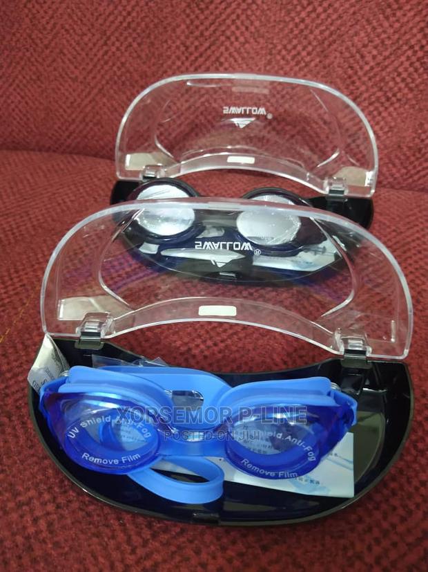 Swimming Goggles · Photo 3