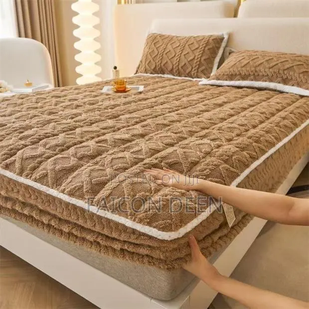 Luxury Sleep Made Simple (100% Pure Cotton Fluffy Mattress Covers · Photo 1