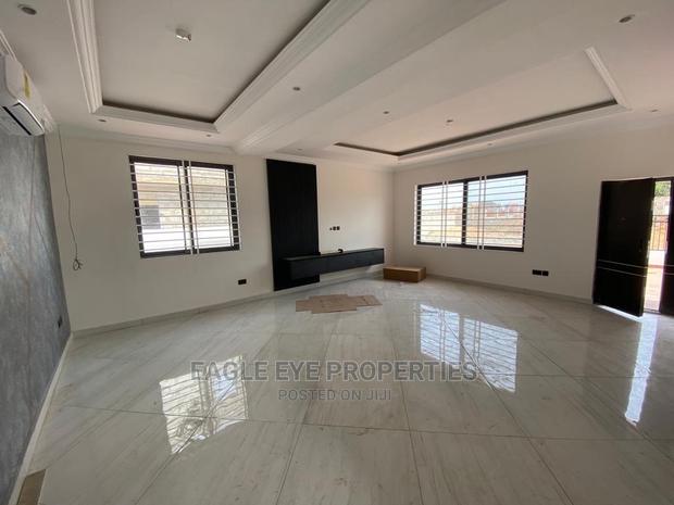 3bdrm House in Adenta for sale · Photo 2