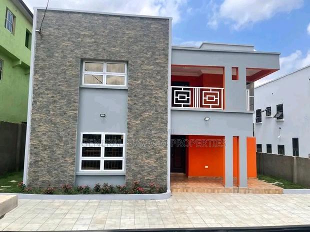 3bdrm Duplex in Suadom Properties, Accra Metropolitan for Rent · Photo 7