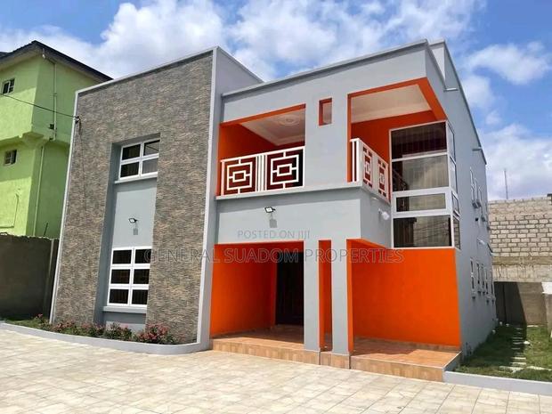 3bdrm Duplex in Suadom Properties, Accra Metropolitan for Rent · Photo 1