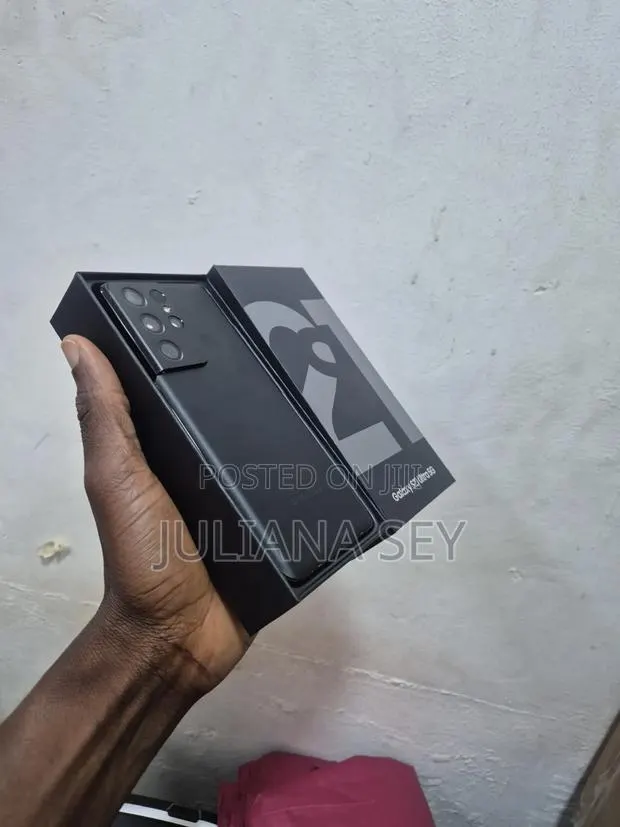 New Samsung Galaxy S21 Ultra 5G 128 GB Black · Photo 1