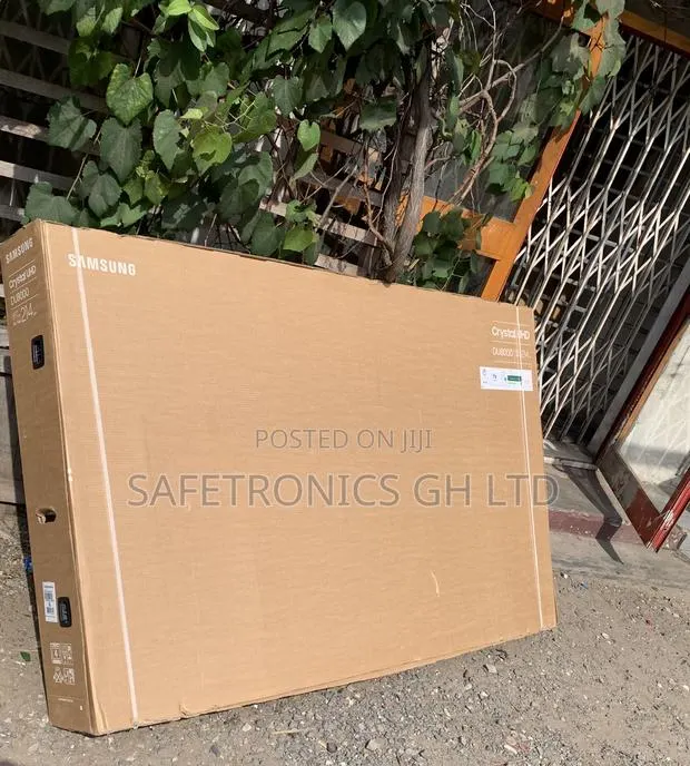 Original Black Samsung 85′′ Crystal Uhd Du8072 Smart Tv (2024) · Photo 1