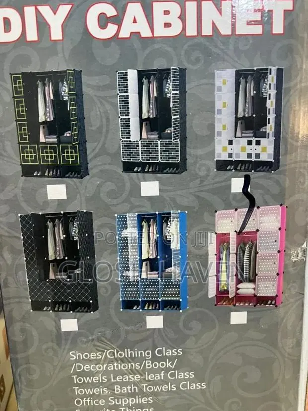 12 Cubes Wardrobe · Photo 1