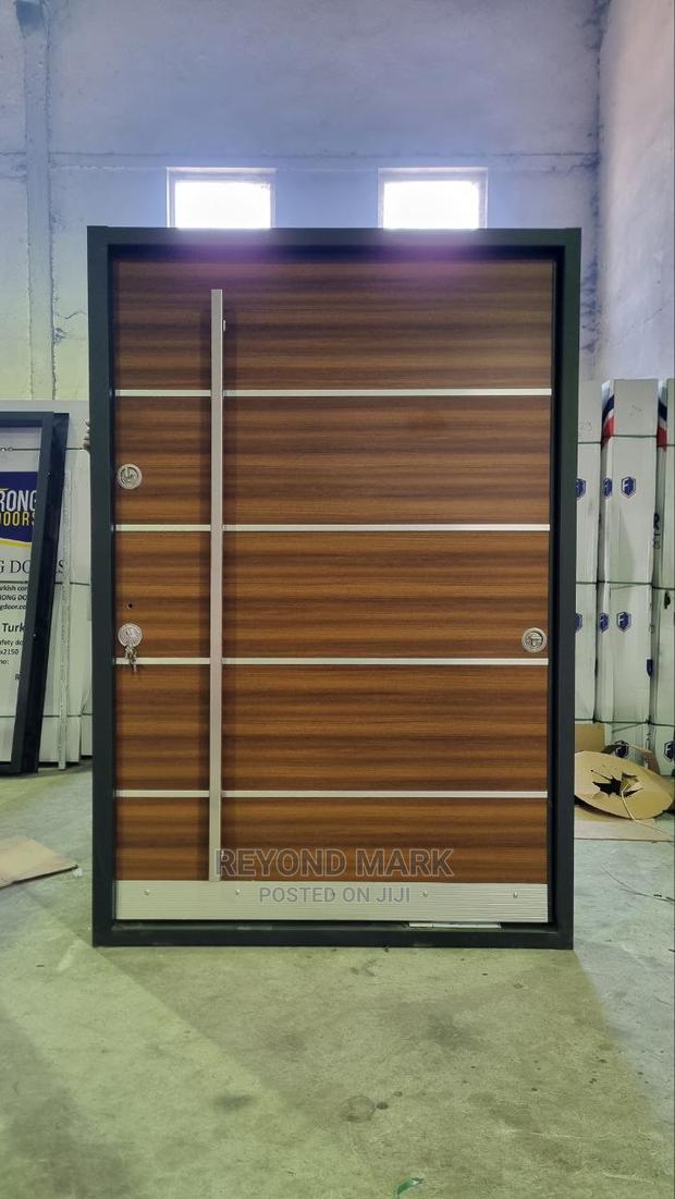 Turkish Pivot Door · Photo 1