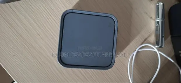 Samsung Super Fast Wireless Charger Pad, · Photo 1