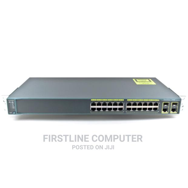 Cisco WS-C2960-24PC-L · Photo 1