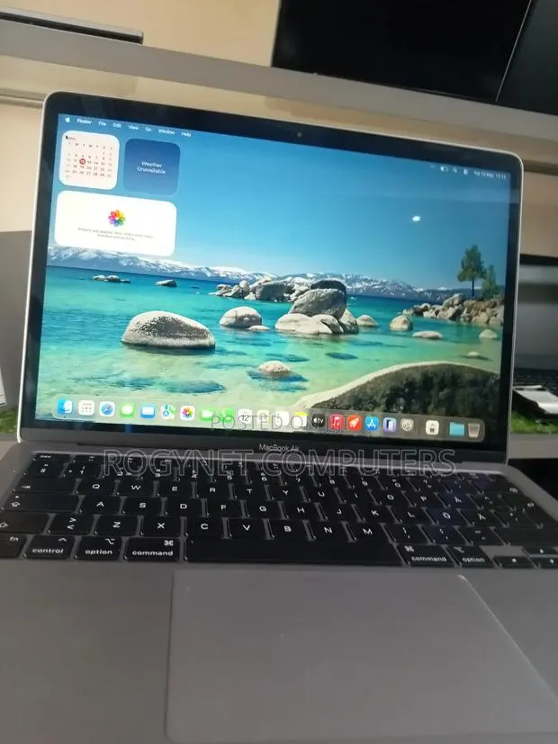 Laptop Apple MacBook Air 2020 M1 8GB Apple M1 SSD 256GB · Photo 1