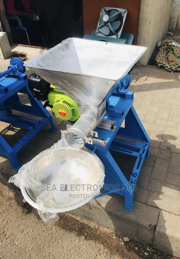 Fufu Pounding Machine Very Quality · Photo 1