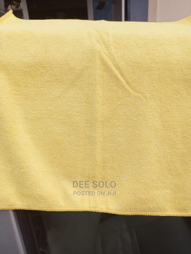 Microfiber Duster · Photo 2
